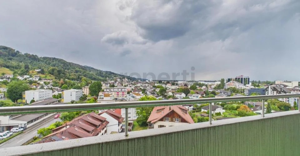 Lichtdurchflutetes Wohnen mit Balkon und Weitsicht – photo 23 sur 24