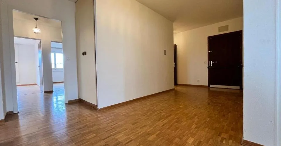 Appartement rénové de 4 chambres, 177 m² PPE, vue panoramique (Meyrin) – foto 5 di 24