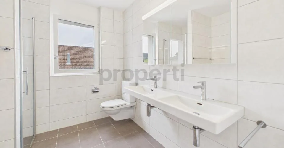 Moderne 5.5-Zimmer-Einfamilienhaus mit Minergie-Standard, Schmitten