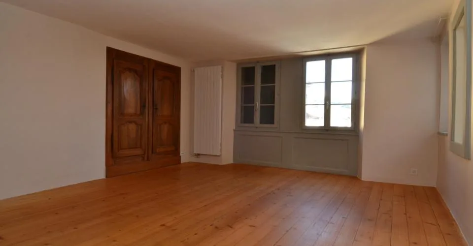 Charmant triplex de 4,5 pièces au centre de Lucens