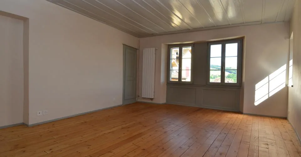 Charmant triplex de 4,5 pièces au centre de Lucens