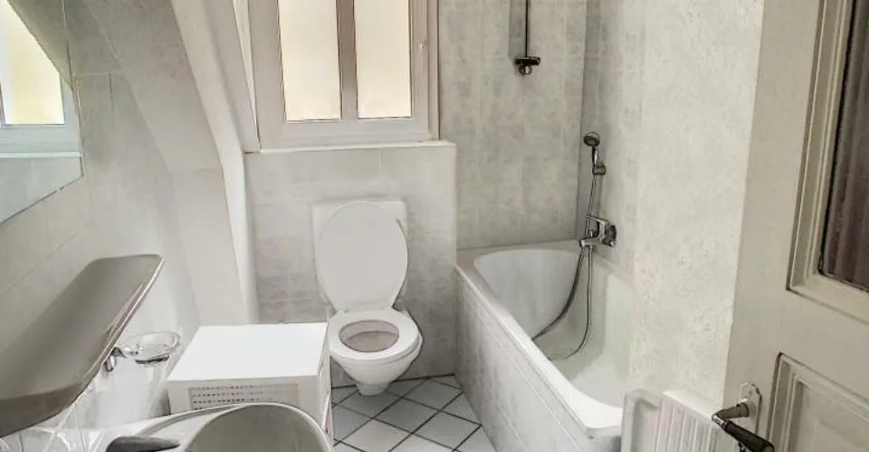 Spacious 4.5-room apartment close to the village center