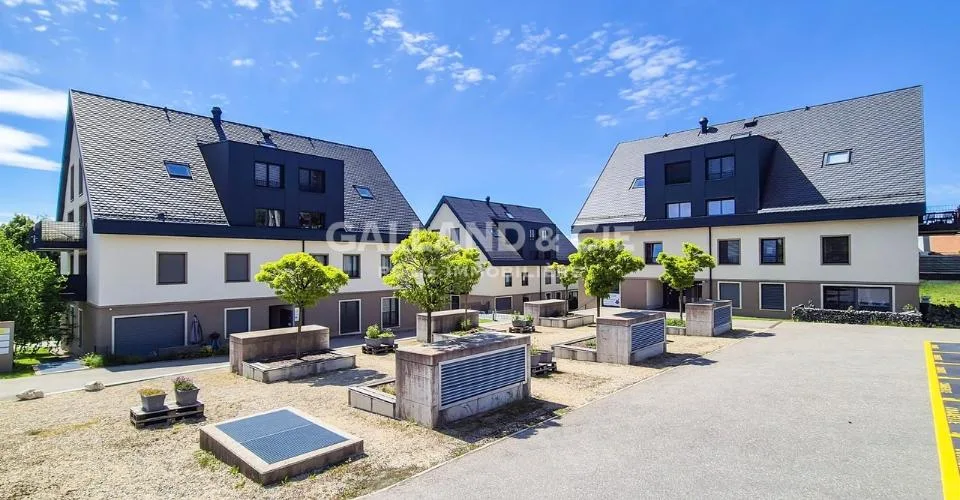 Appartement de 2½ pièces en duplex avec balcon