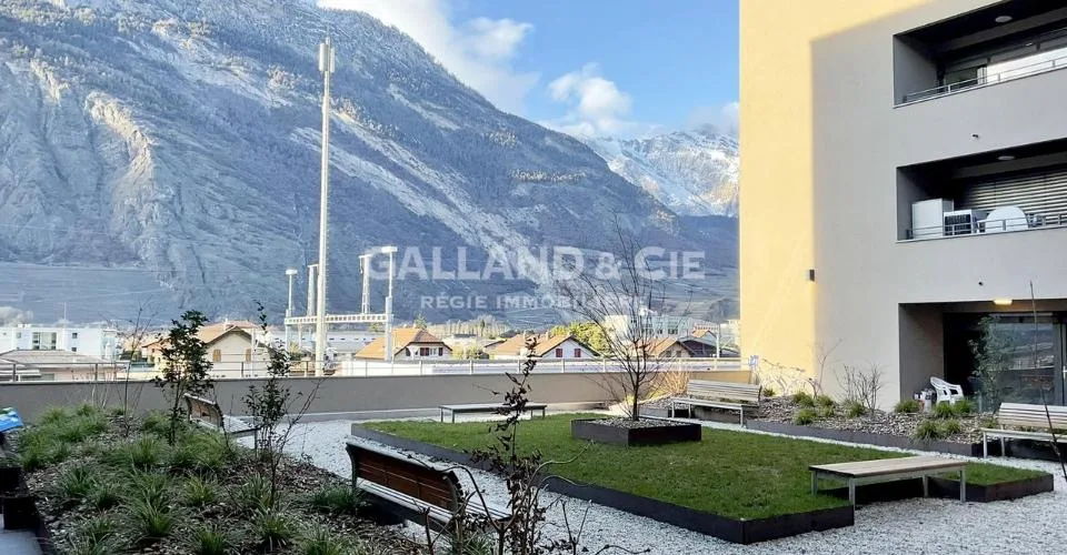 Bel appartement de 3.5 pièces au centre de Saxon