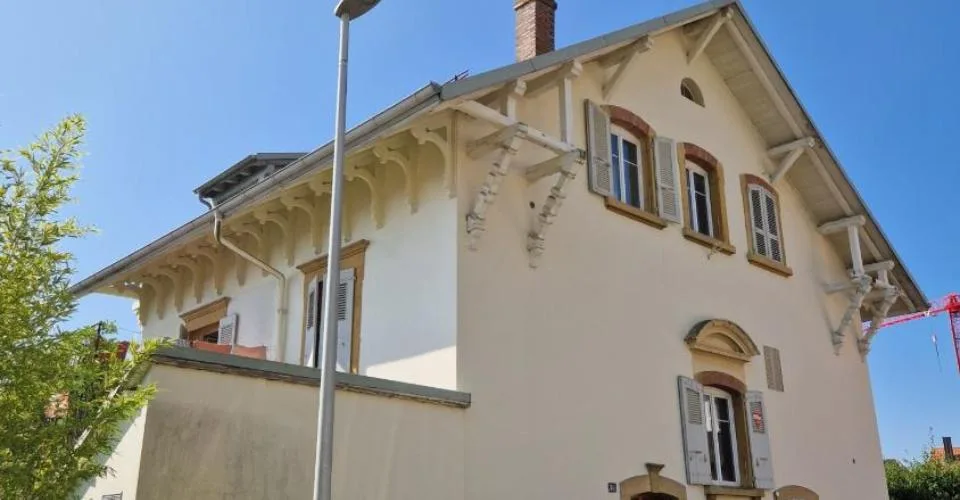 Logement de 3 pièces avec vue sur le lac et les Alpes
