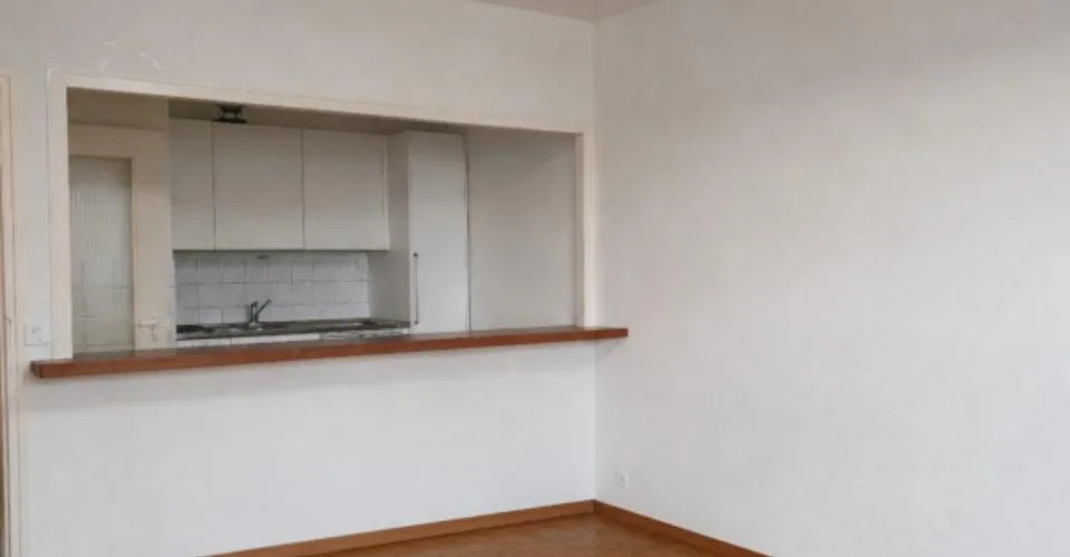 JOLI 2,5 PIÈCES SEMI-MEUBLÉ À THÔNEX