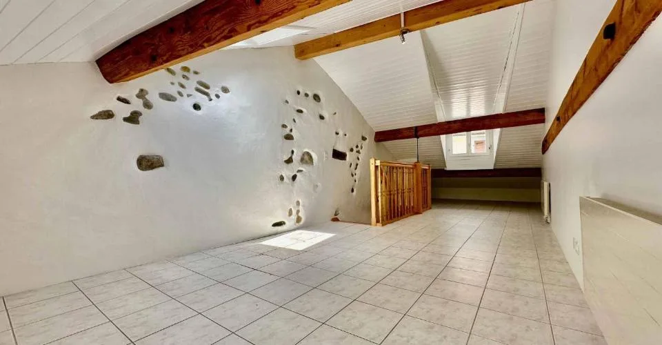 Charmant duplex de 3.5 pièces au 1er étage à Versoix