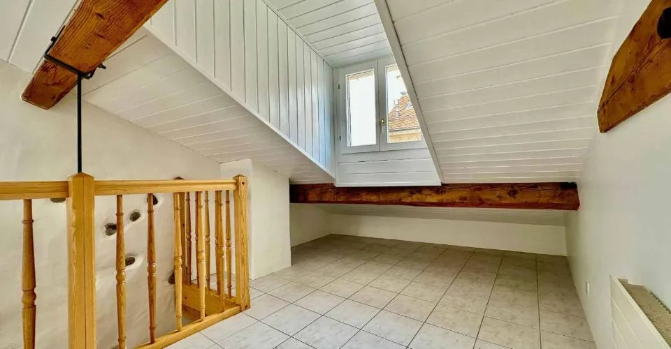 Charmant duplex de 3.5 pièces au 1er étage à Versoix