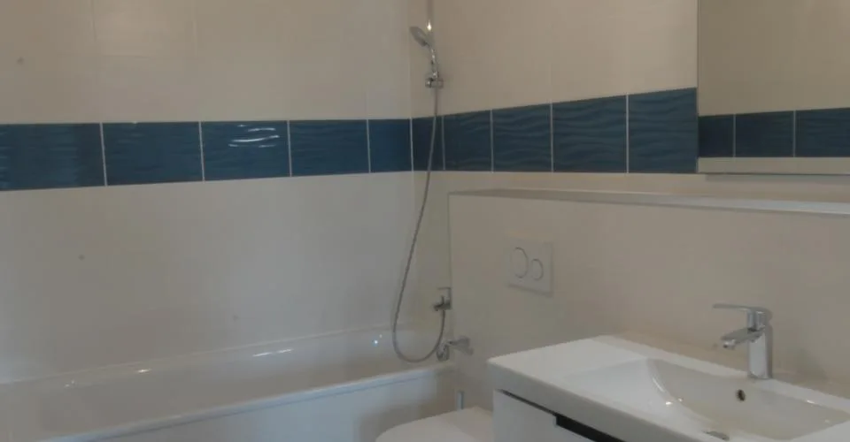 Bel appartement de 5 pièces d’env. 109m2 + balcon – Foto 6 von 6