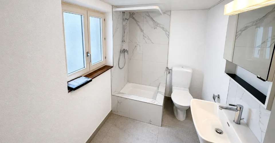 Studio luminoso di circa 25 m² con vista sul castello – foto 5 di 9