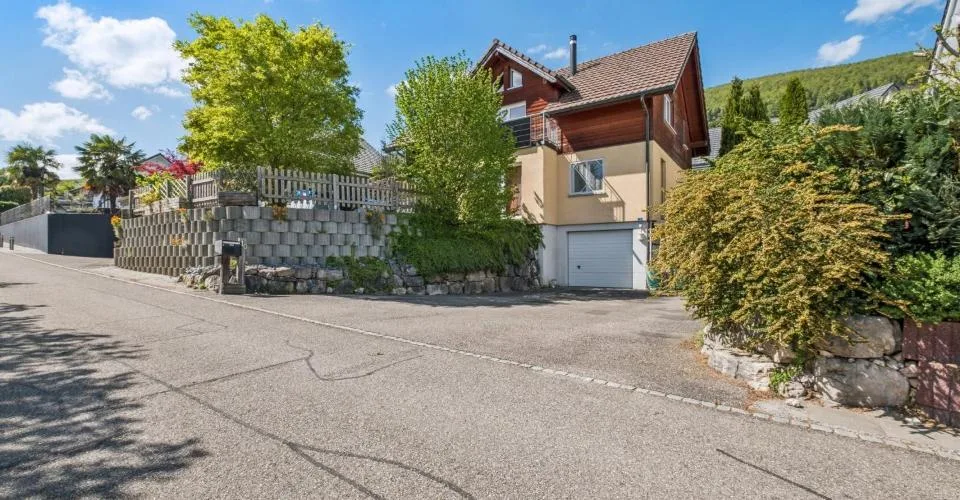 Freistehend wohnen mit 160 m², Garten und Weitsicht