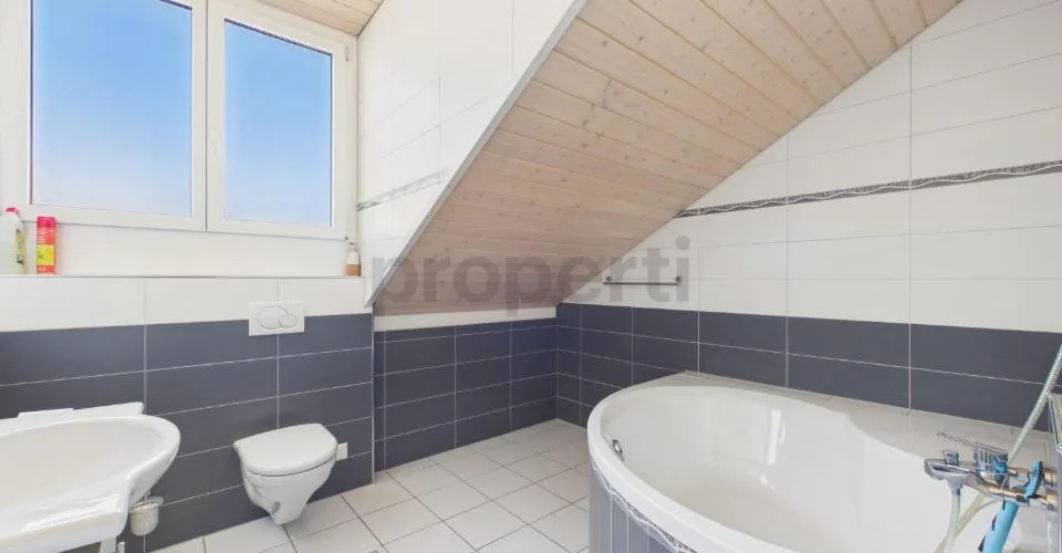 Ein Zuhause zum Wohlfühlen  6.5-Zimmer-Doppeleinfamilienhaus in Oftringen