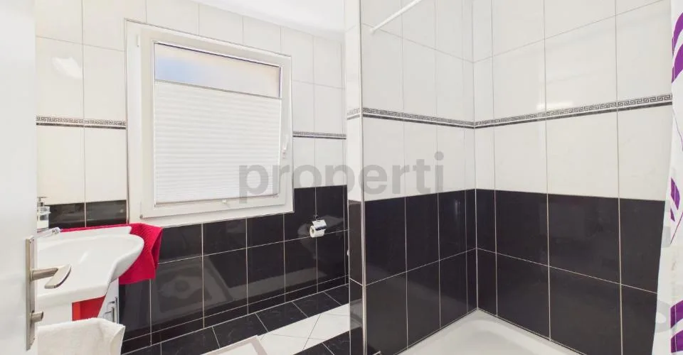 Ein Zuhause zum Wohlfühlen  6.5-Zimmer-Doppeleinfamilienhaus in Oftringen