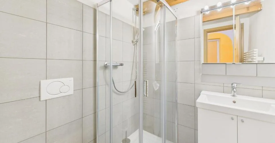 Splendide maison rénovée de 4.5 pièces dans le noyau de Melide