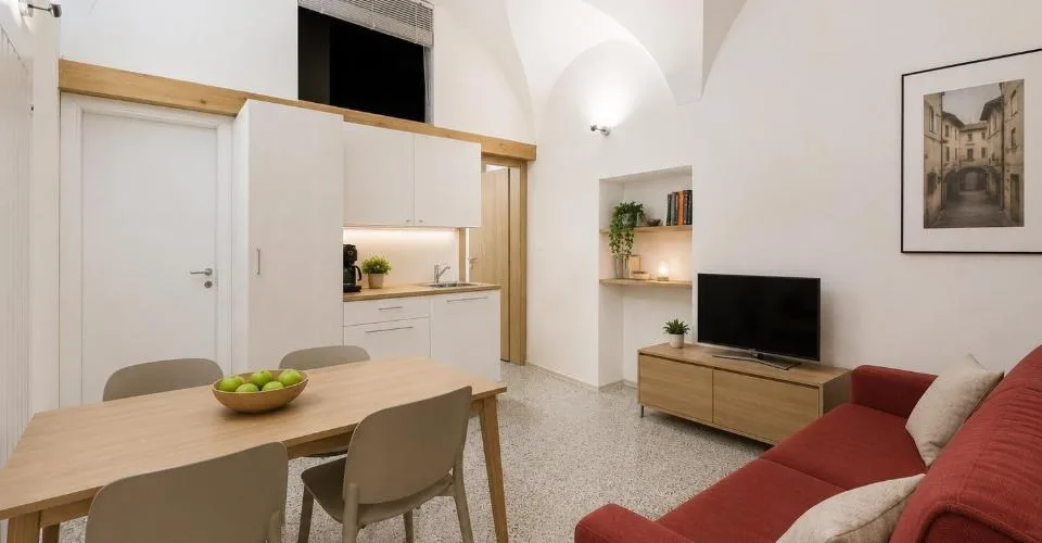 Splendide maison rénovée de 4.5 pièces dans le noyau de Melide