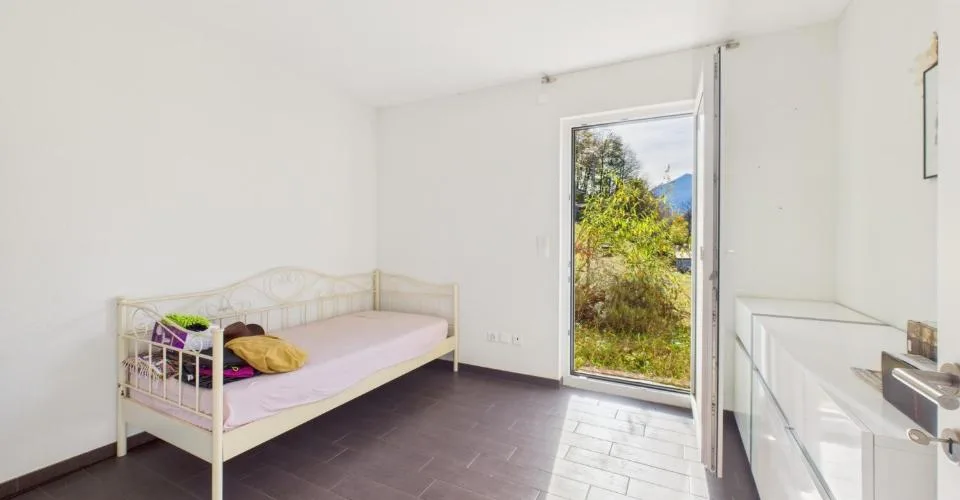 Charmante villa à Blenio  design moderne et espaces généreux dans un cadre pittoresque