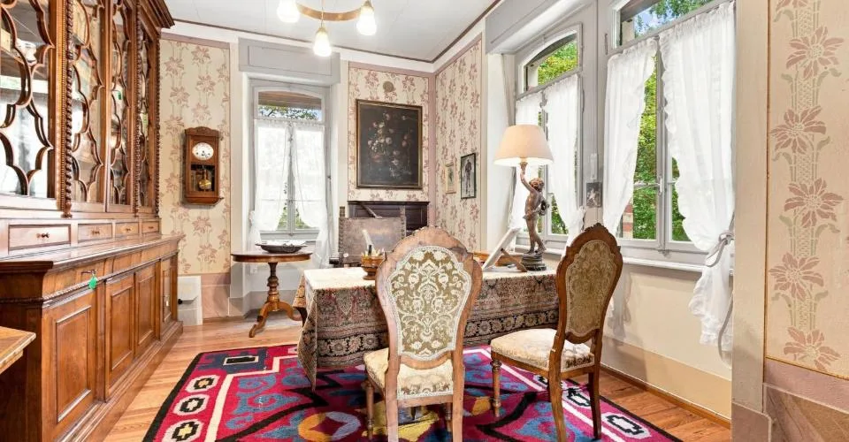 Maison d'époque avec fresques au cœur de la Leventina