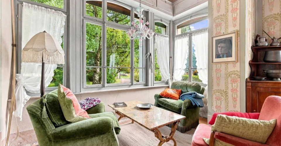 Maison d'époque avec fresques au cœur de la Leventina