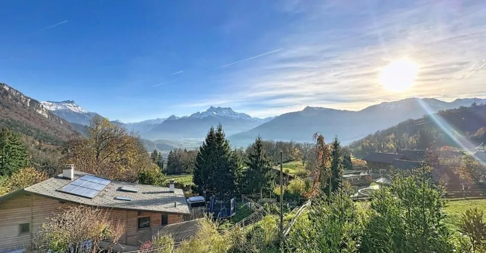 Magnifique villa d'architecte avec spectaculaire vue panoramique sur la plaine et les Dents-du-Midi