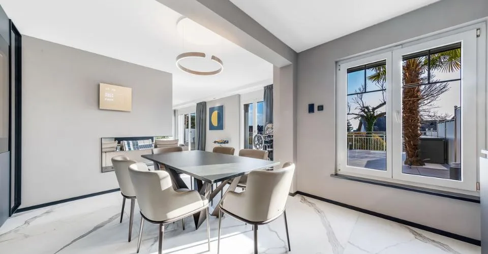 Luxueux appartement vendu meublé