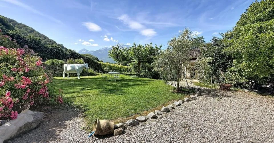 Cosy villa plain pied avec magnifique vue sur les montagnes et les Dents-du-Midi