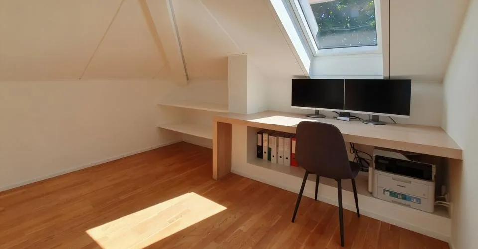 Superbe attique de 3.5 pièces avec balcon sud – photo 4 sur 9