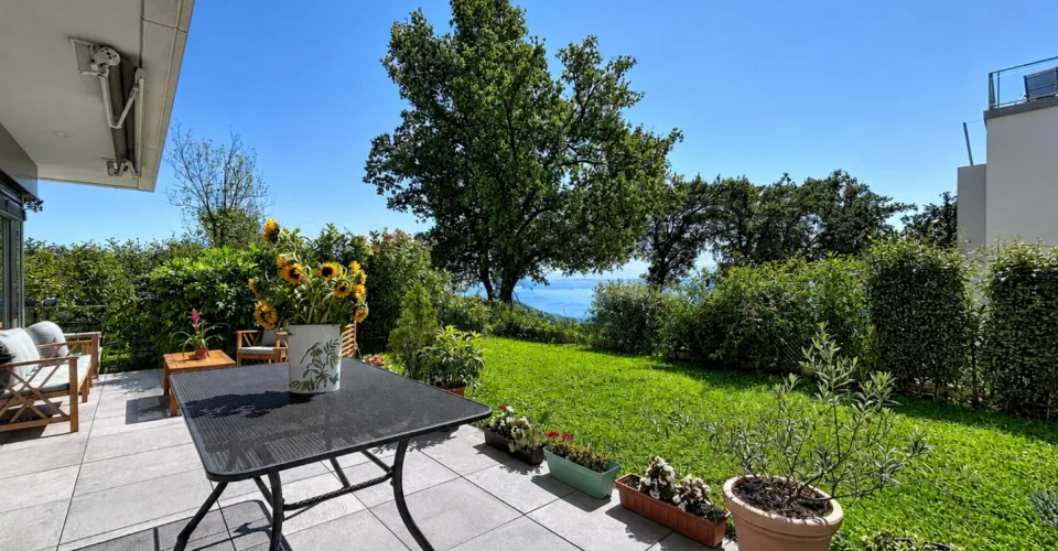 Appartement contemporain de 3.5 pièces avec jardin privatif