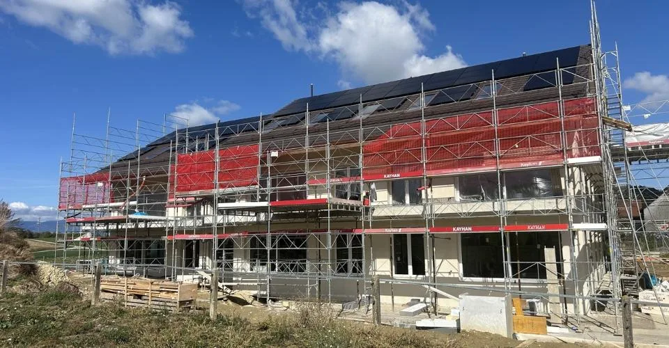 Estavayer / Frasses Ultimo piano terra di 4,5 locali Terreno di 320 m2 – foto 2 di 13