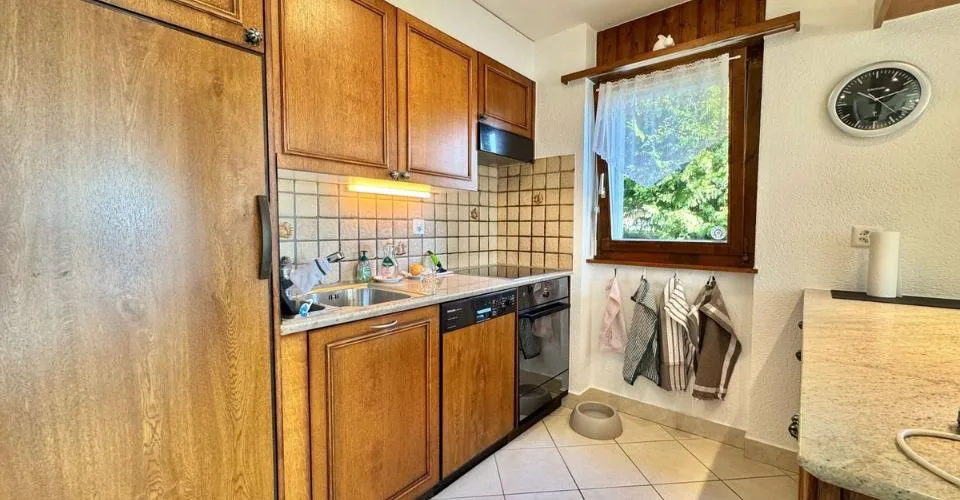 Bel appartement 3.5 pièces en rez-de-jardin prés de l'arrêt de funiculaire de Blûche - Ref. 1007-684
