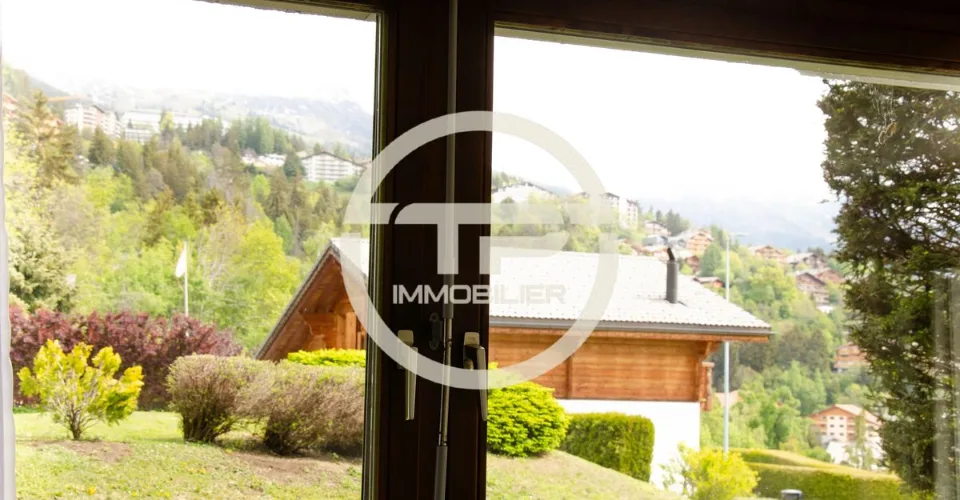 Bel appartement 3.5 pièces en rez-de-jardin prés de l'arrêt de funiculaire de Blûche - Ref. 1007-684