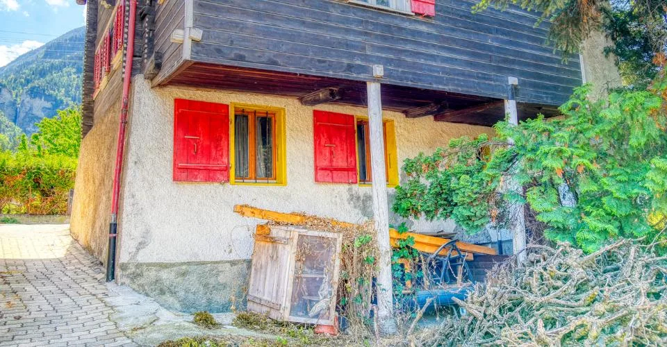 EXCLUSIVITE Immeuble de 3 appartements à rénover au centre du village – foto 7 di 9