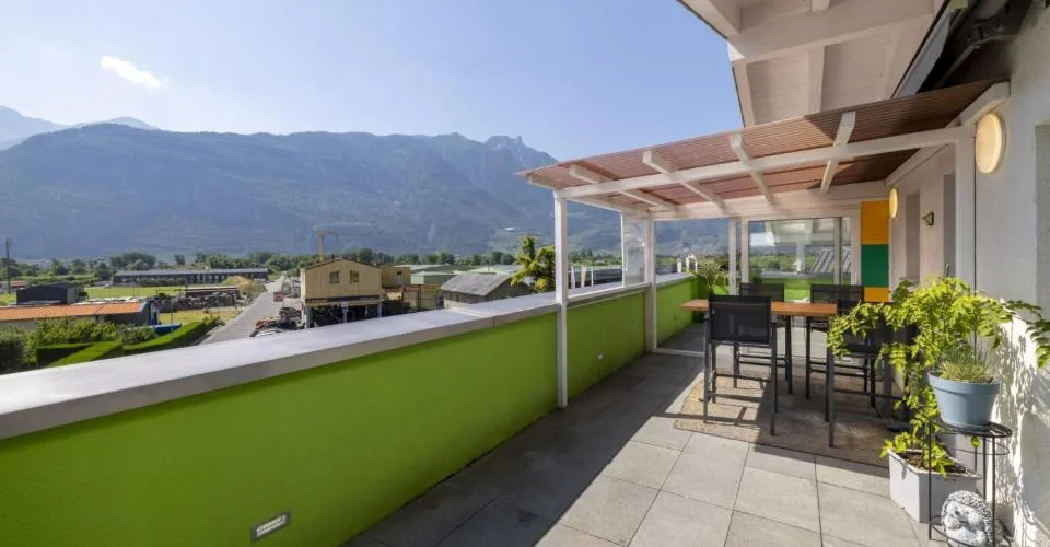 Spacieux attique de 4,5 pièces de 146 m2 bénéficiant d'une vue imprenable sur les Alpes