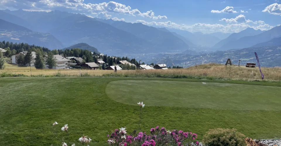 Magnifique Chalet neuf à Crans-Montana