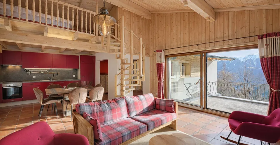 Chalet mitoyen au charme authentique – entièrement rénové