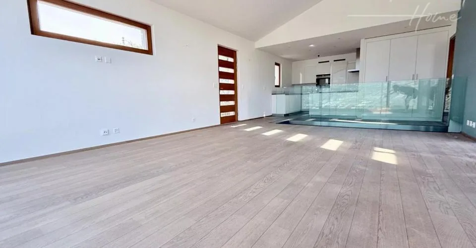 Villa moderne avec vue panoramique sur la vallée du Rhône