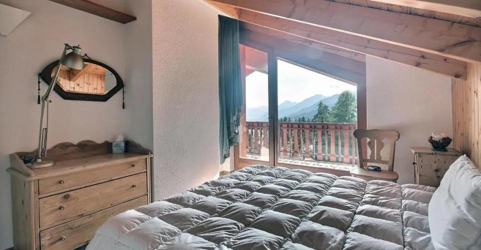 Exclusivité. Crans, attique duplex de 5.5 pièces avec vue