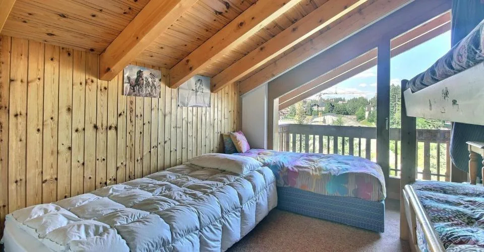 Exclusivité. Crans, attique duplex de 5.5 pièces avec vue
