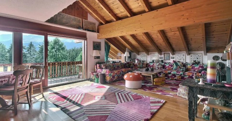 Exclusivité. Crans, attique duplex de 5.5 pièces avec vue
