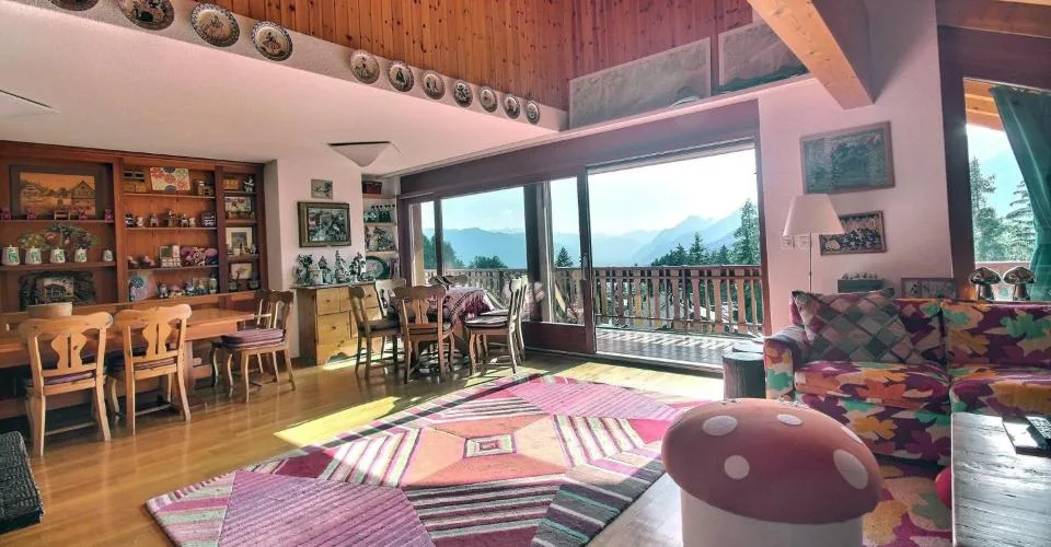 Exclusivité. Crans, attique duplex de 5.5 pièces avec vue