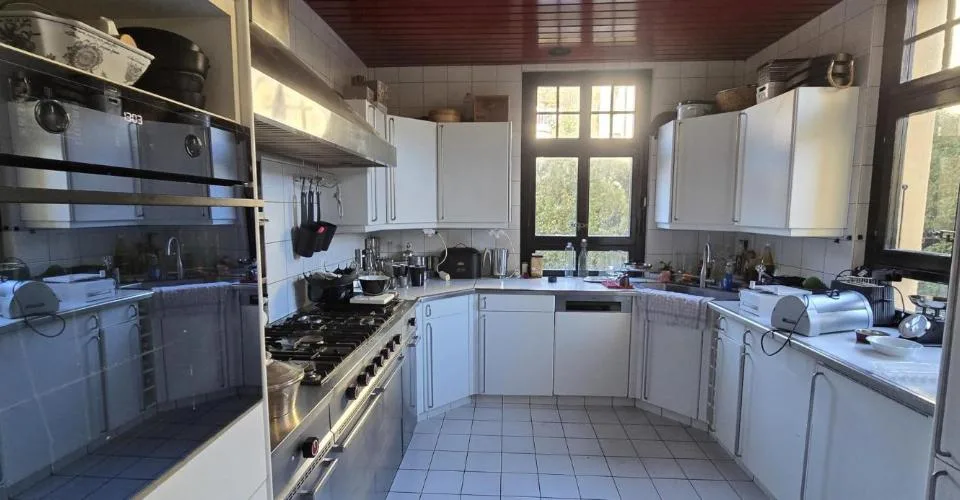 Villa de Maître 8.5 pièces de 712m2 au coeur de Sion