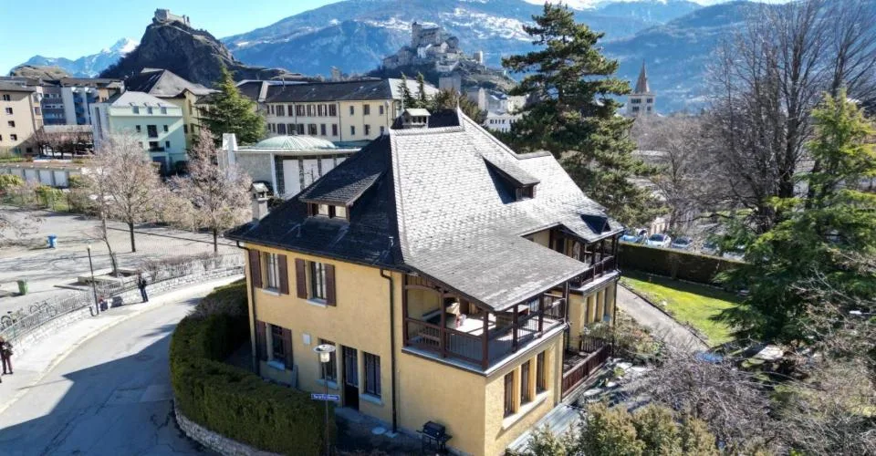Villa de Maître 8.5 pièces de 712m2 au coeur de Sion