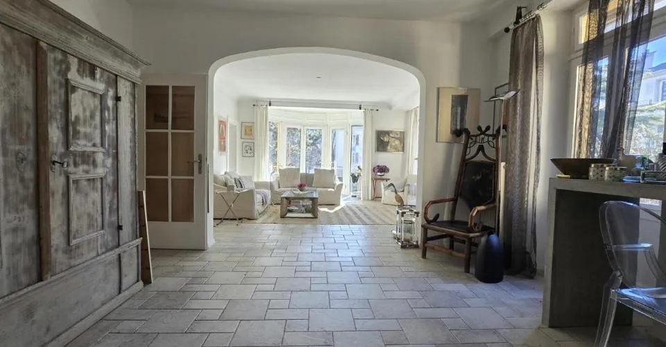 Villa de Maître 8.5 pièces de 712m2 au coeur de Sion