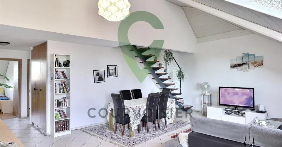 DUPLEX DE 5.5 PIECES DANS PETITE COPROPRIÉTÉ – photo 2 sur 12