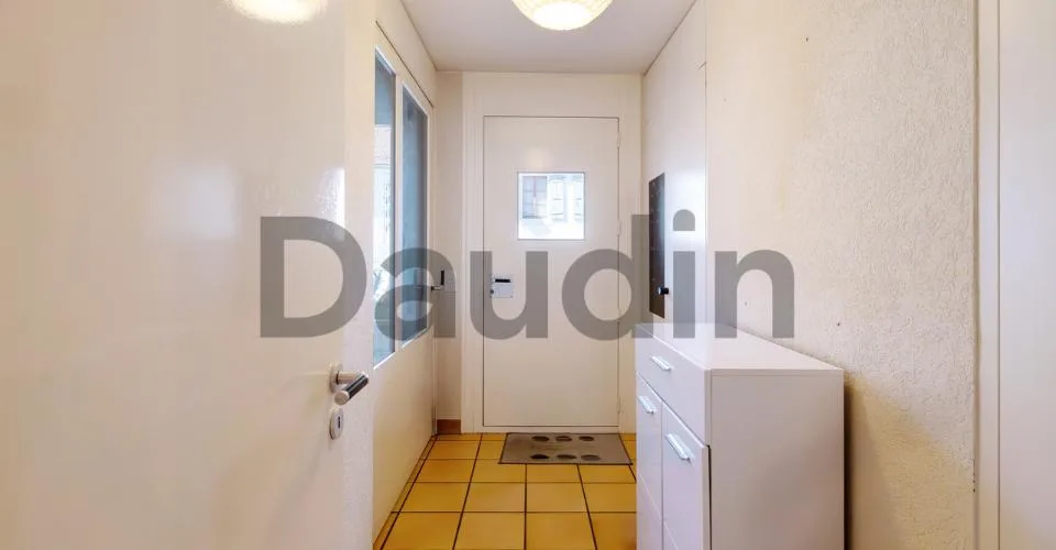 Duplex di 6 locali al piano terra nel cuore della campagna ginevrina – foto 9 di 9