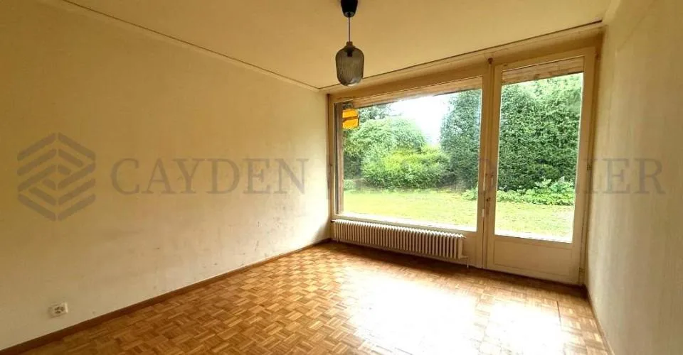 Villa plain-pied avec beau jardin