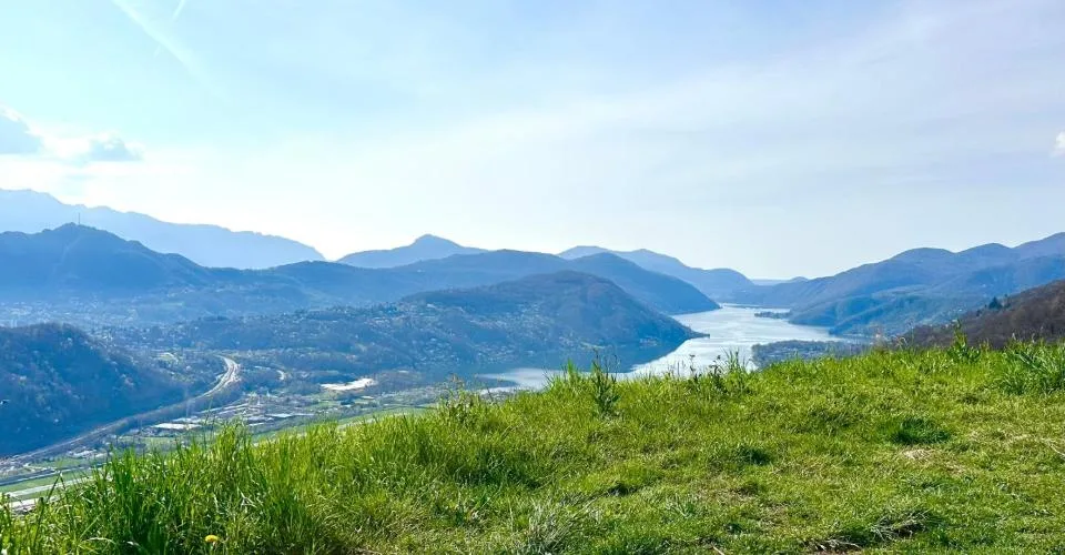Terreno Edificabile con Vista Lago a Cademario  Con Progetto .