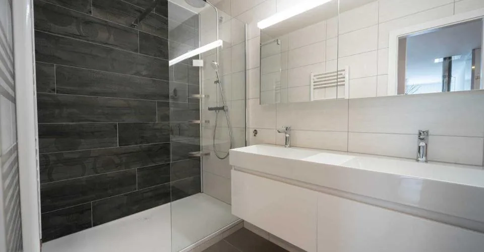 IMMEUBLE COMMERCIAL - FITNESS + APPARTEMENT - EN EXCLUSIVITÉ – Foto 13 von 13