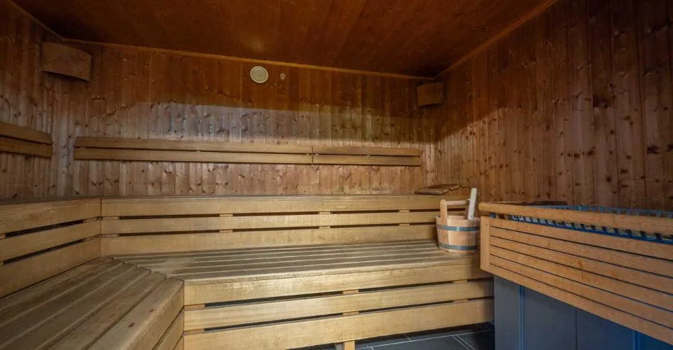 IMMEUBLE COMMERCIAL - FITNESS + APPARTEMENT - EN EXCLUSIVITÉ – Foto 9 von 13