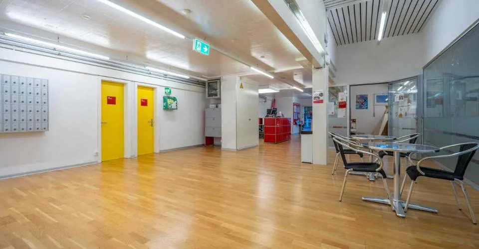 IMMEUBLE COMMERCIAL - FITNESS + APPARTEMENT - EN EXCLUSIVITÉ – Foto 5 von 13