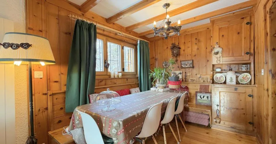Chalet typique non meublé à Crans-Montana